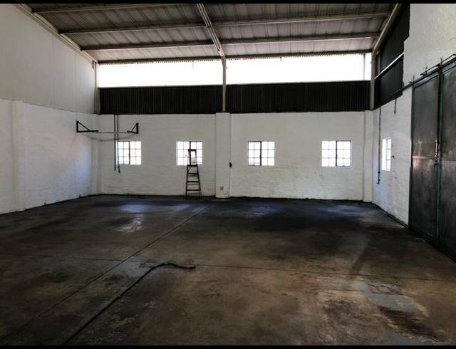 INDUSTRIAL PROPERTY TO RENT IN HENNOPSPARK